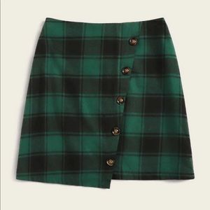 NWOT Flannel Green and Black Plaid Skirt